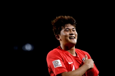 Koreans urge 'Monster' Kim to choose Watford over Beijing