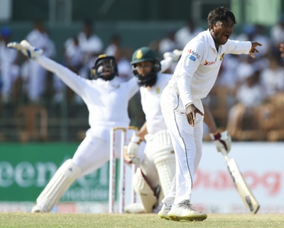 Sri Lanka close in on whitewash of S. Africa 