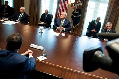 White House, Fed rolling out big plans to save US economy