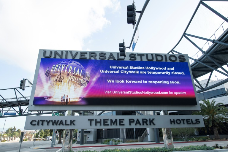 Hotlun - Top US theater chain pulls Universal films over streaming row ...
