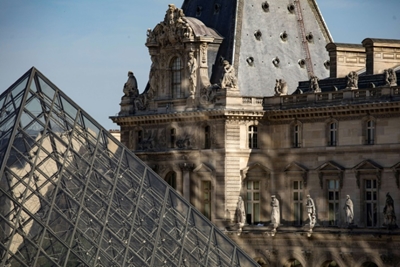 Louvre museum reopens after 16-week virus shutdown