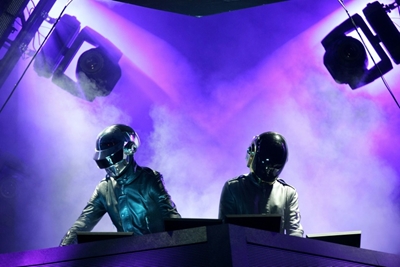 Daft Punk returns to social media, releases deluxe 'Homework' album