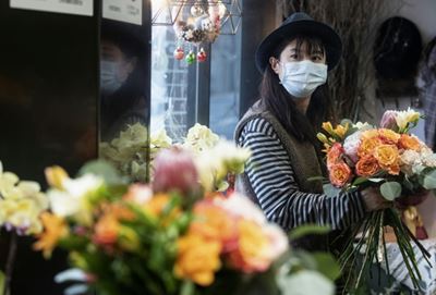 Love in the time of coronavirus: A quiet Valentine's Day in China