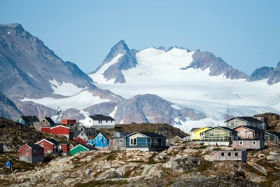 High above Greenland glaciers, NASA looks into melting ocean ice