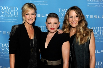 'Dixie' nixed by Dixie Chicks: Band rebrands over links to Confederacy
