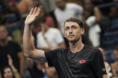 Black night as Federer, Sharapova crash at US Open