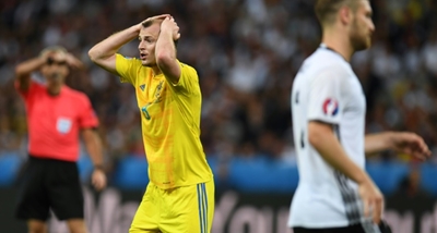 Ukraine leader backs Zozulya after 'Nazi' chants by Rayo fans