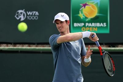 Murray appeals for return of 'stolen' wedding ring and shoes
