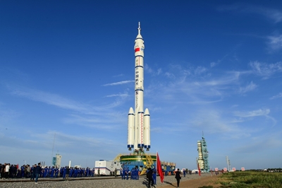 China ready to launch first crew to new space station