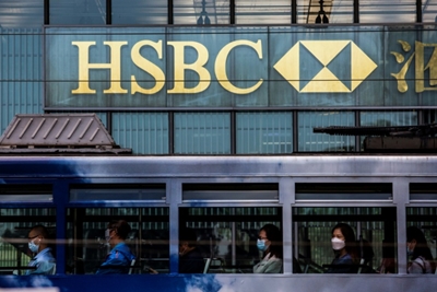 HSBC chief backs Hong Kong's coronavirus isolation
