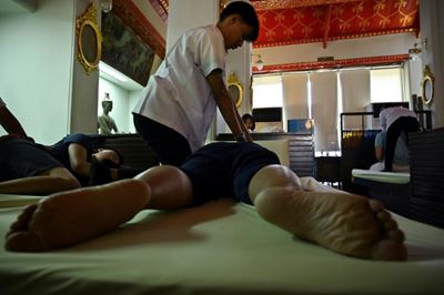 No pain, no fame: Thai massage could get UNESCO status