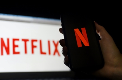 Netflix looks to video games to boost growth