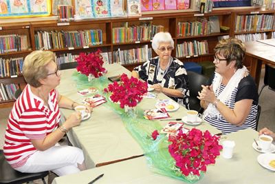 Biblioteekweek skop met plaaslike skrywer af