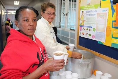 Koppie sop verwarm harte