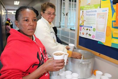 Koppie sop verwarm harte