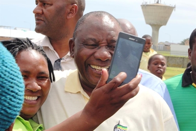 Helicopter brings Ramaphosa to Thembalethu