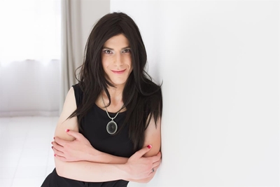 Transgender doctor to tell her story