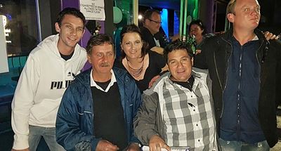 100 singers support pub challenge