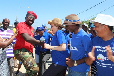 EFF and DA in perfect step