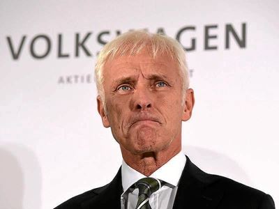 Volkswagen probe shifts to CEO Mueller