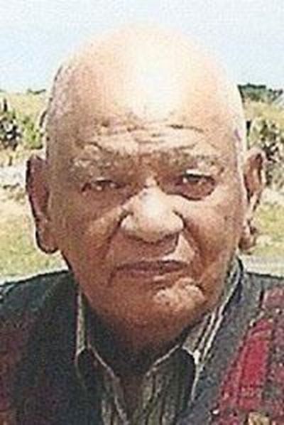 Geliefde sakeman sterf
