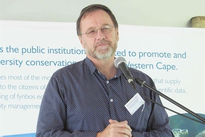 Minister wy nuwe fasiliteite in