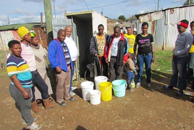Opvolg: Inwoners ontevrede oor water
