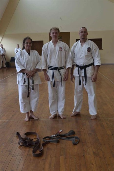 Karateka pass belt gradings