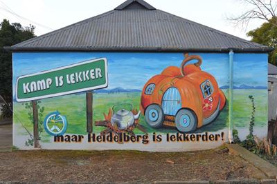 Pampoendorp word opgetooi