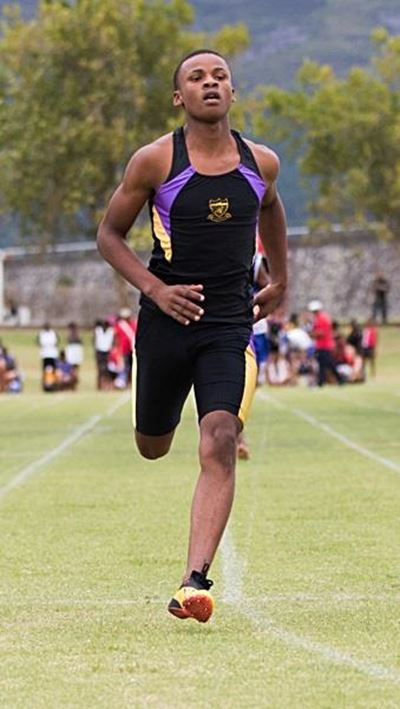 Blitsige Marno skitter by interskole-atletiek