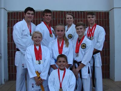 Karateka ryg medaljes in