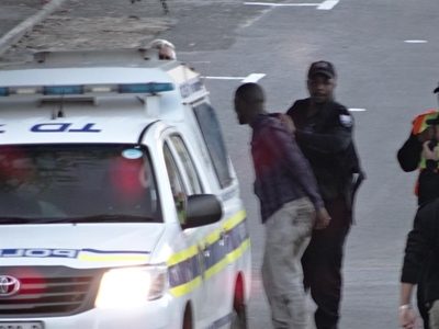 Robbers change clothes after crimes