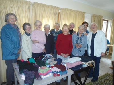 Gogos help Zenzele Centre