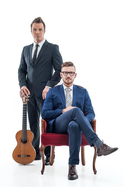 Bekroonde kitaarduo vanjaar by Kansa-tee