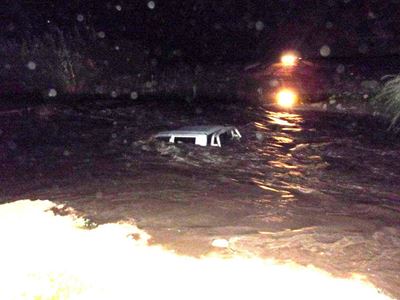 Opvolg: Rivier vang feesgangers onkant