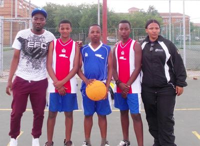 Ses van Oudtshoorn in All Star-span