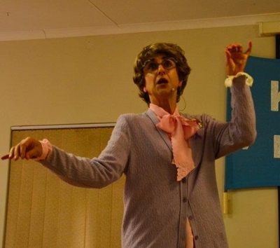 Seniors staan saam teen mishandeling