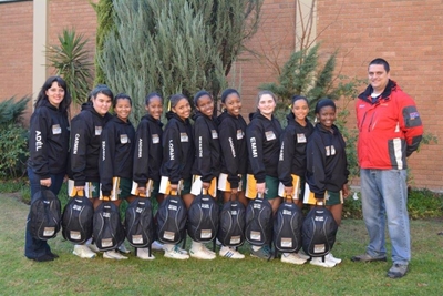 Griffie netbalspan ontvang nuwe klere
