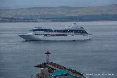 Luxury passenger liner arrives in Mossel Bay