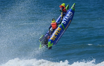 King of the Waves 'n groot sukses