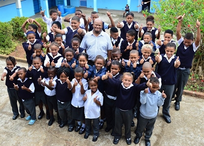 Opvolg: Laerskool sluit nie
