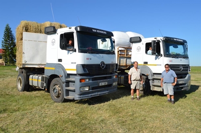 Groot Brak-boere skenk voer