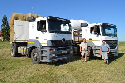 Groot Brak-boere skenk voer