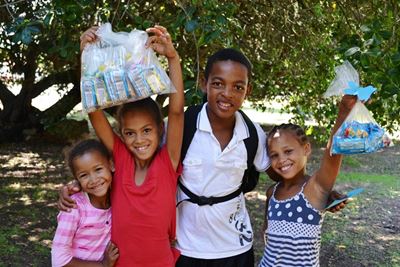 Mosselbaai Care Centre steek Paaseiers weg in Harry Giddey Park