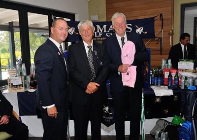 Nomads' and visitors play in Knysna