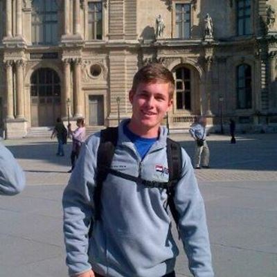 Oakdale neem afskeid van Xander