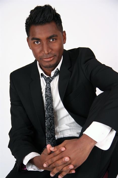 Emo Adams in Plett