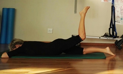 Prone glute extension