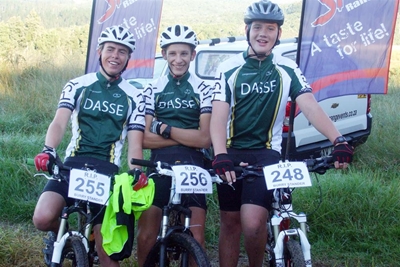 Drie Dasse trap plekke los