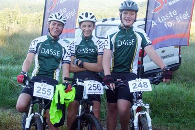 Drie Dasse trap plekke los